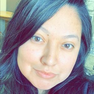 Meet your Posher, Cintia